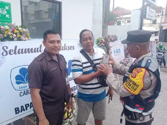 Bhabinkamtibmas Polsek Denpasar Utara, gencarkan sosialisasi Polisi Banjar Hebat kepada Warga
