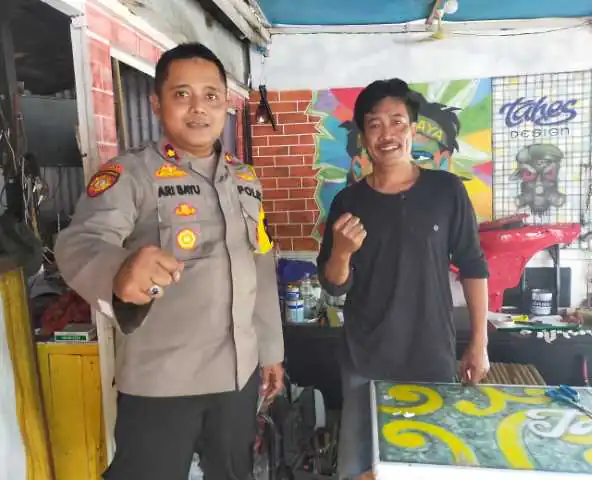 Kapolsek Tambaksari Kompol Ari Bayuaji,S.E.,S.I.K.,M.Si. Laksanakan Giat Patroli Sambang Serta Memberikan Edukasi Kenakalan Remaja dan Himbauan C3