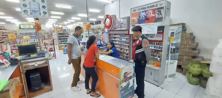 Kawal Keamanan Malam hari, Polsek Dentim Rutin Laksanakan Blue Light Patrol