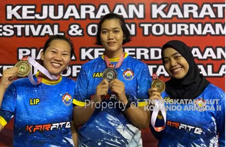 Atlet Karate Koarmada II Raih Medali Kerjurnas Piala Kemerdekaan RI dan DPRD Kota Malang