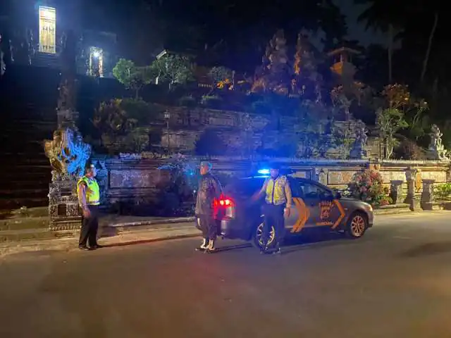 Cegah Terjadinya Gangguan Kamtibmas, Polsek Bangli Tingkatkan Kegiatan Blue Light Patrol