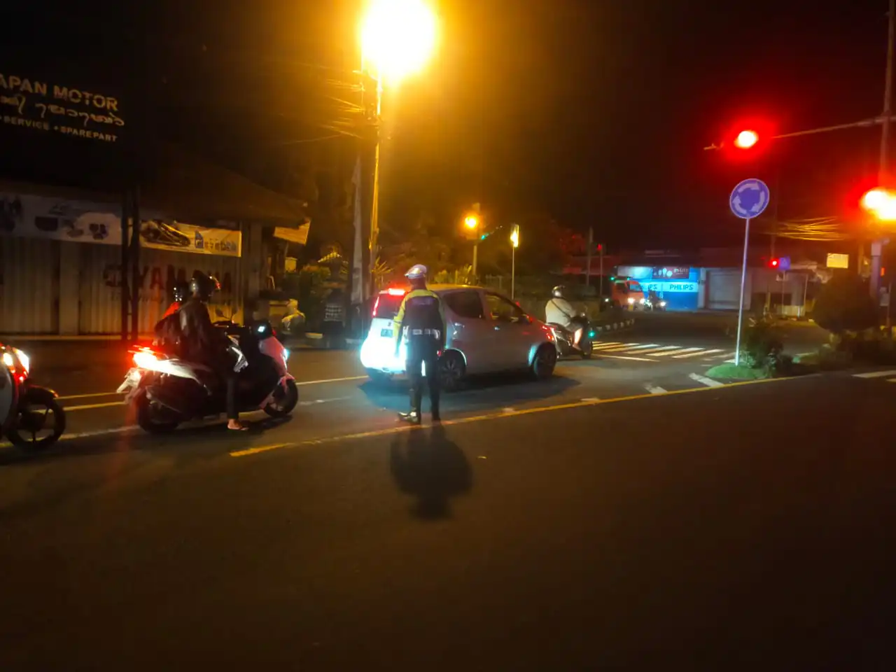 Ciptakan Tertib Berlalulintas, Sat Lantas Polres Karangasem Laksanakan Blue Light Patrol