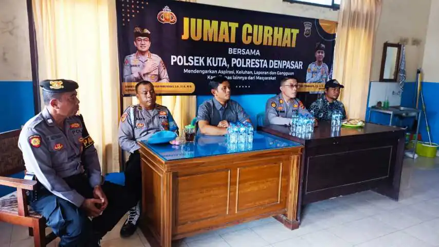 Program Jumat Curhat, Polsek Kuta Jalin Silaturahmi Dan Dengarkan Keluhan Warga Pasar