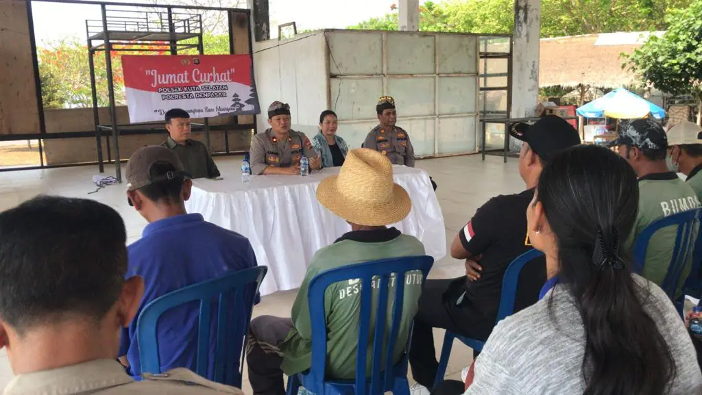 Melalui Jumat Curhat, Polsek Kutsel Jalin Komunikasi Sosial Dengan Warga