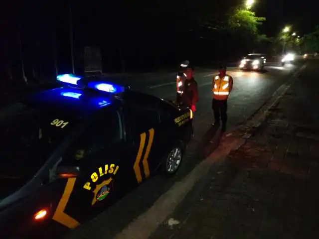 Strategi Pelihara Kamtibmas, Polsek Kutsel Rutin Gelar Blue Light Patrol