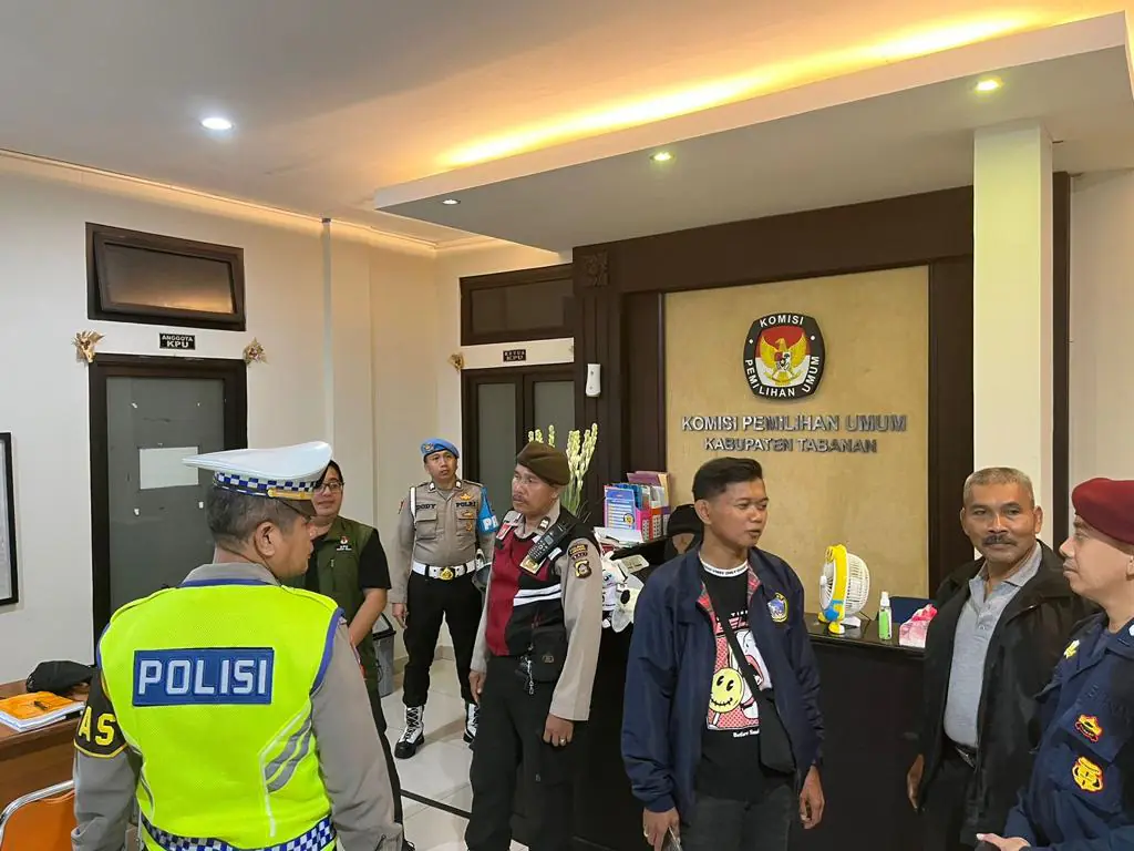 Amankan Kantor Penyelenggara Pemilu, Polres Tabanan Gencarkan Blue Light Patrol