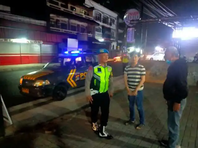 Antisipasi Kejahatan Saat Malam Hingga Dini Hari, Polsek Denpasar Utara Gelar Blue light Patrol