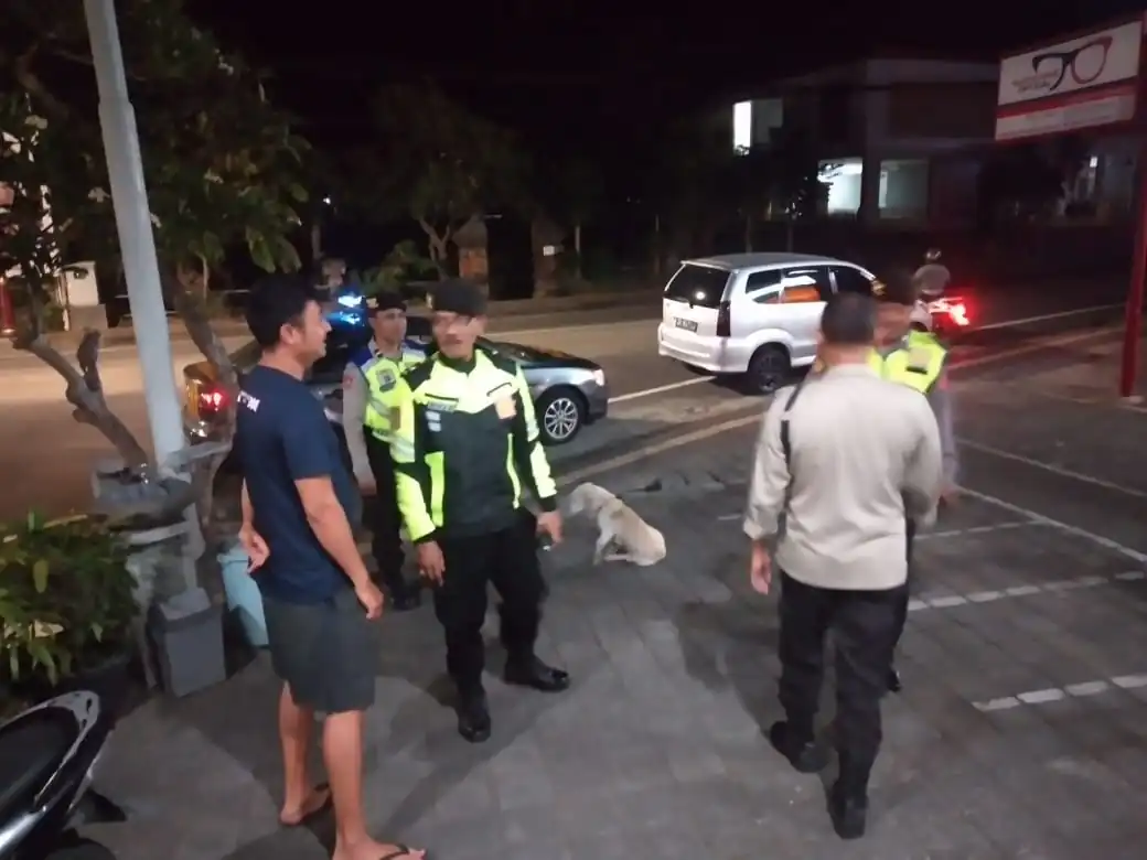 Menjaga Situasi Tetap Kondusif, Polsek Bangli Tingkatkan Kegiatan Blue Light Patrol