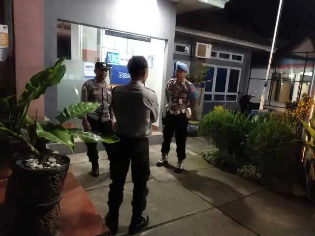 Personil Polsek Tembuku Tingkatkan Patroli Blue Light, Antisipasi Gangguan Kamtibmas