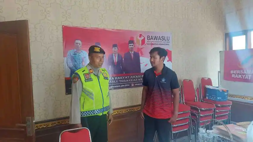 Tingkatkan Keamanan, Kasubsatgas Pengamanan Ovit Patroli di Kantor Panwaslucam