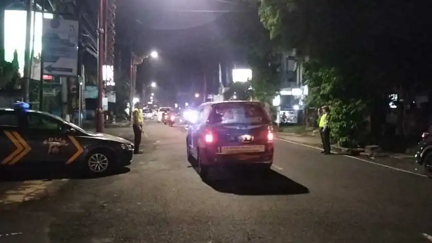 ATENSI ARUS LALULINTAS TETAP LANCAR,PERSONIL SATUAN SAMAPTA RES BANGLI LAKSANAKAN PENGATURAN DAN BLUE LIGHT PATROL