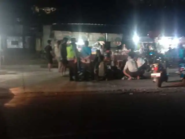 BLUE LIGHT ANTISIPASI KEJAHATAN DIMALAM HARI PERSONIL POLSEK SUSUT MELAKSANAKAN KEGIATAN PATROLI BLUE LIGHT.