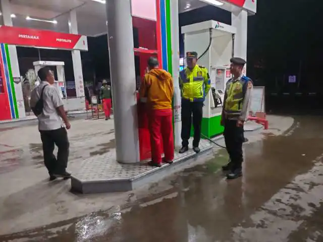 Cegah Terjadinya Gangguan Kamtibmas, Polsek Bangli Tingkatkan Kegiatan Blue Light Patrol