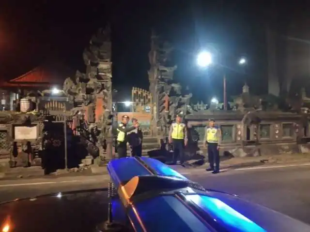 Cegah Terjadinya Gangguan Kamtibmas, Polsek Bangli Tingkatkan Kegiatan Blue Light Patrol
