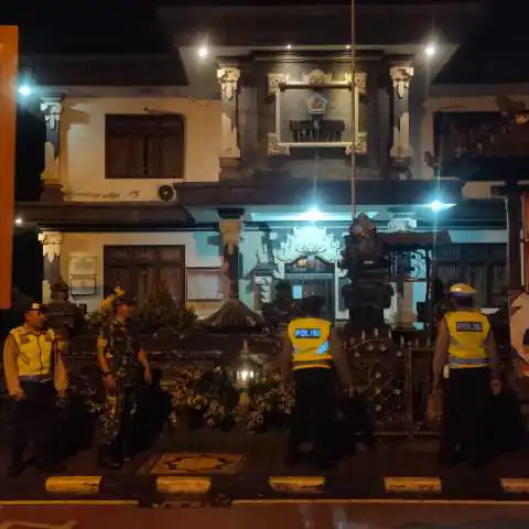 Ciptakan Rasa Aman, Polsek Abiansemal, Gelar Patroli Tiga Pilar