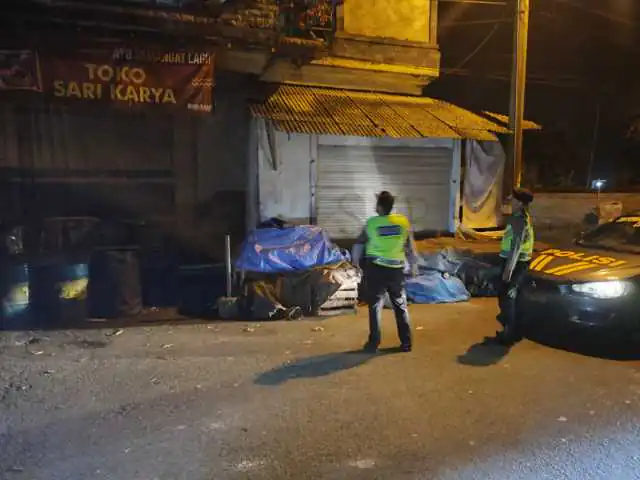 Ciptakan Situasi Tetap Kondusif menjelang Pemilu 2024 Personil Sat Samapta Polres Bangli Tingkatkan penggelaran Blue Light
