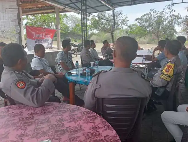 Jumat Curhat, Polsek Kuta Selatan Para Sopir Pariwisata Patuhi Peraturan Lalu Lintas.