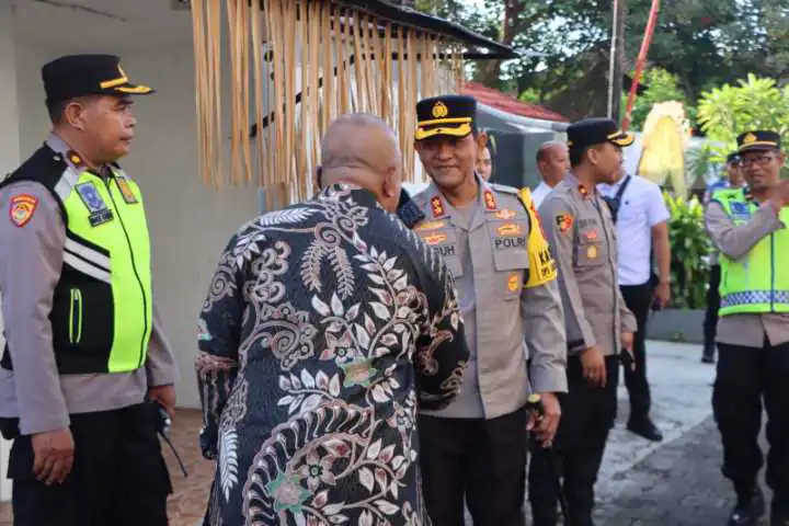 Kapolres Badung AKBP Teguh Priyo Wasono, Turun Langsung Pantau Pengamanan Perayaan Natal