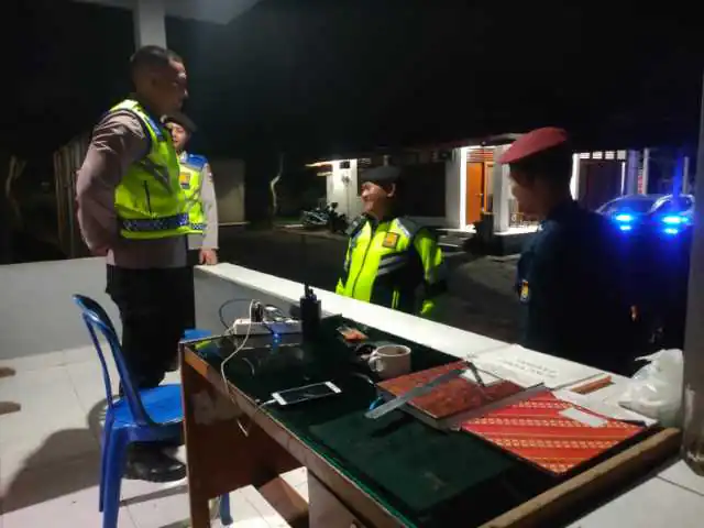 Menjaga Situasi Tetap Kondusif, Polsek Bangli Tingkatkan Kegiatan Blue Light Patrol