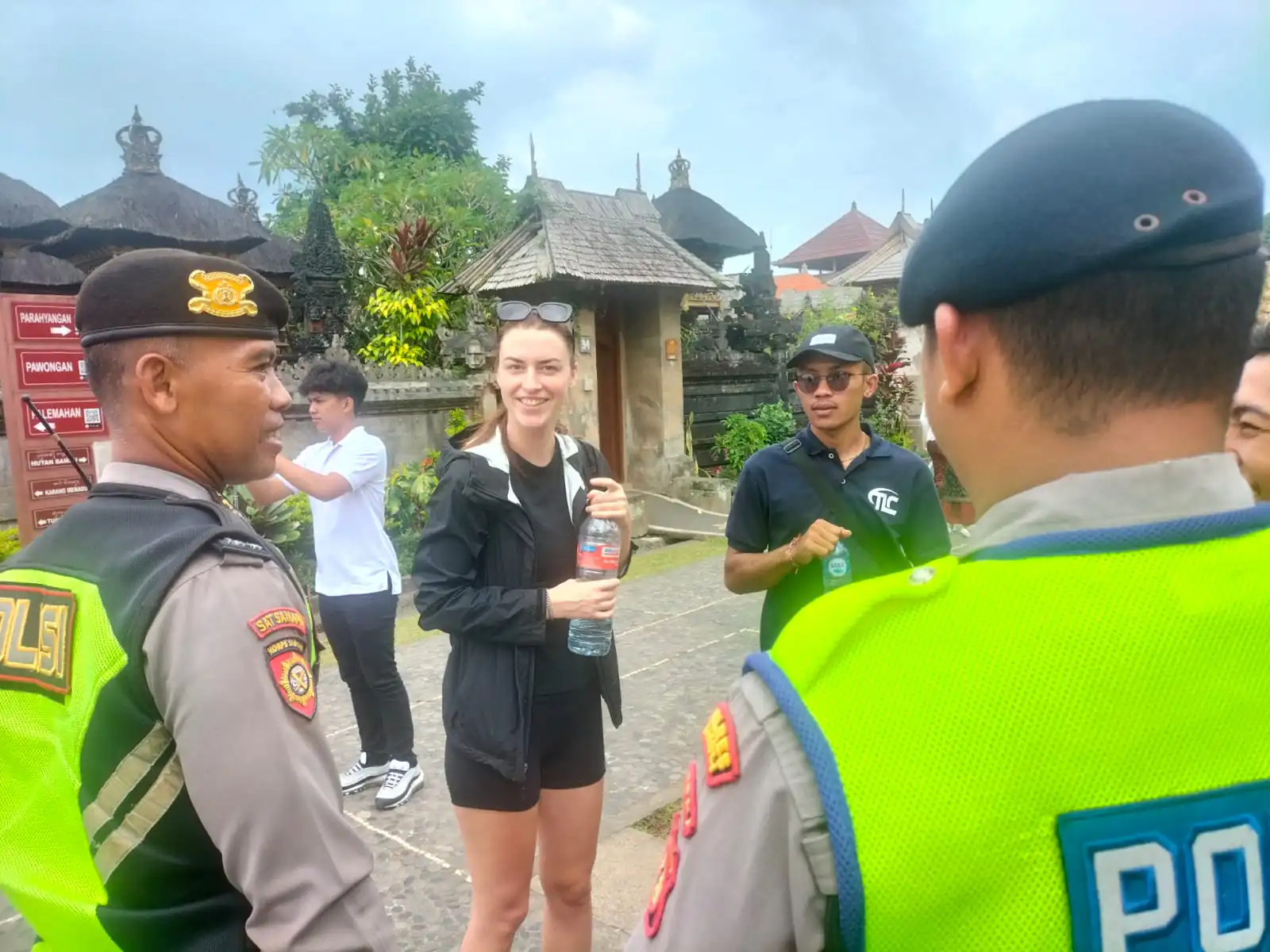 Antisipasi Gangguan Kamtibmas Dan Terjaminnya Kenyamanan Wisatawan, Personil Sat Samapta Polres Bangli Laksanakan Patroli Rutin di Obyek Wisata