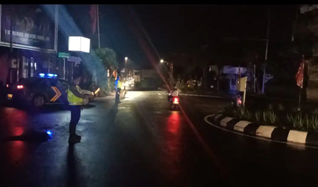Blue Light. Patrol, Upaya Polres Bangli Ciptakan Situasi Kondusif menjelang Pemilu 2024