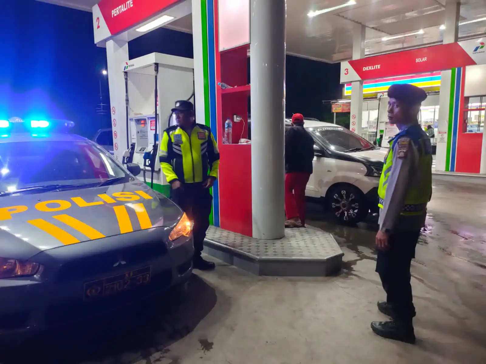 Cegah Terjadinya Gangguan Kamtibmas, Polsek Bangli Tingkatkan Kegiatan Blue Light Patrol