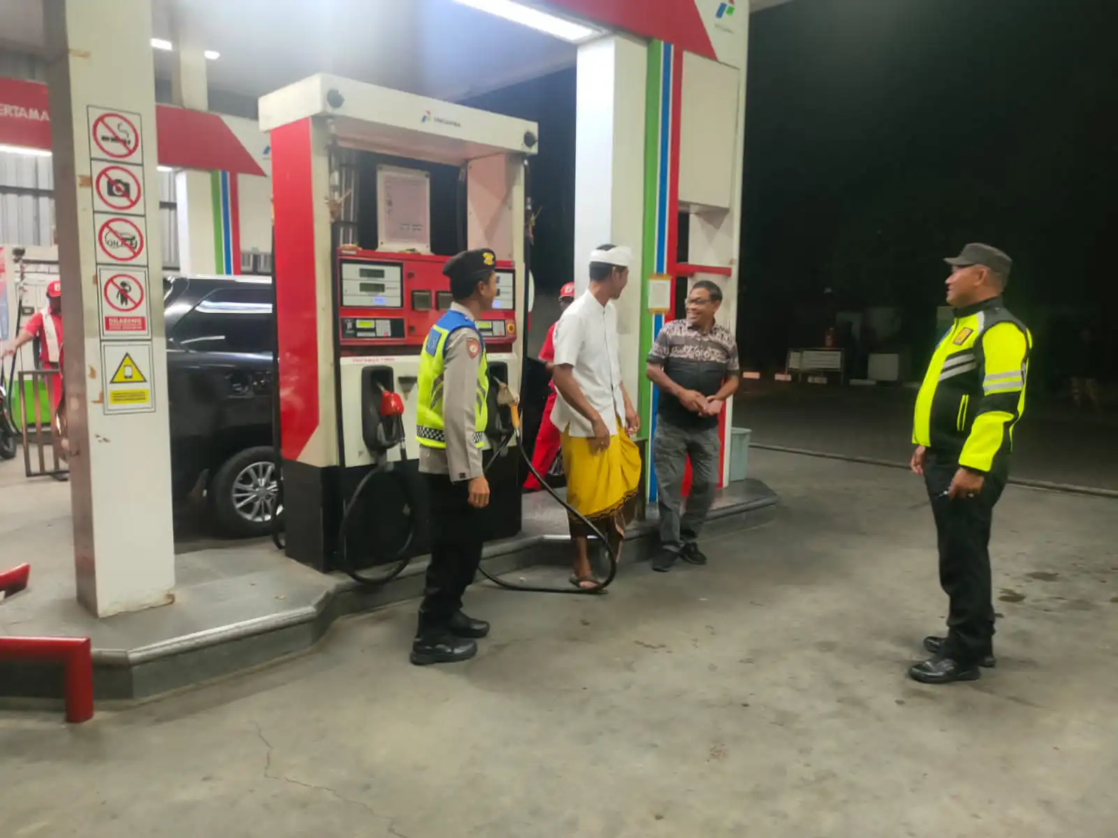 Cegah Terjadinya Gangguan Kamtibmas, Polsek Bangli Tingkatkan Kegiatan Blue Light Patrol