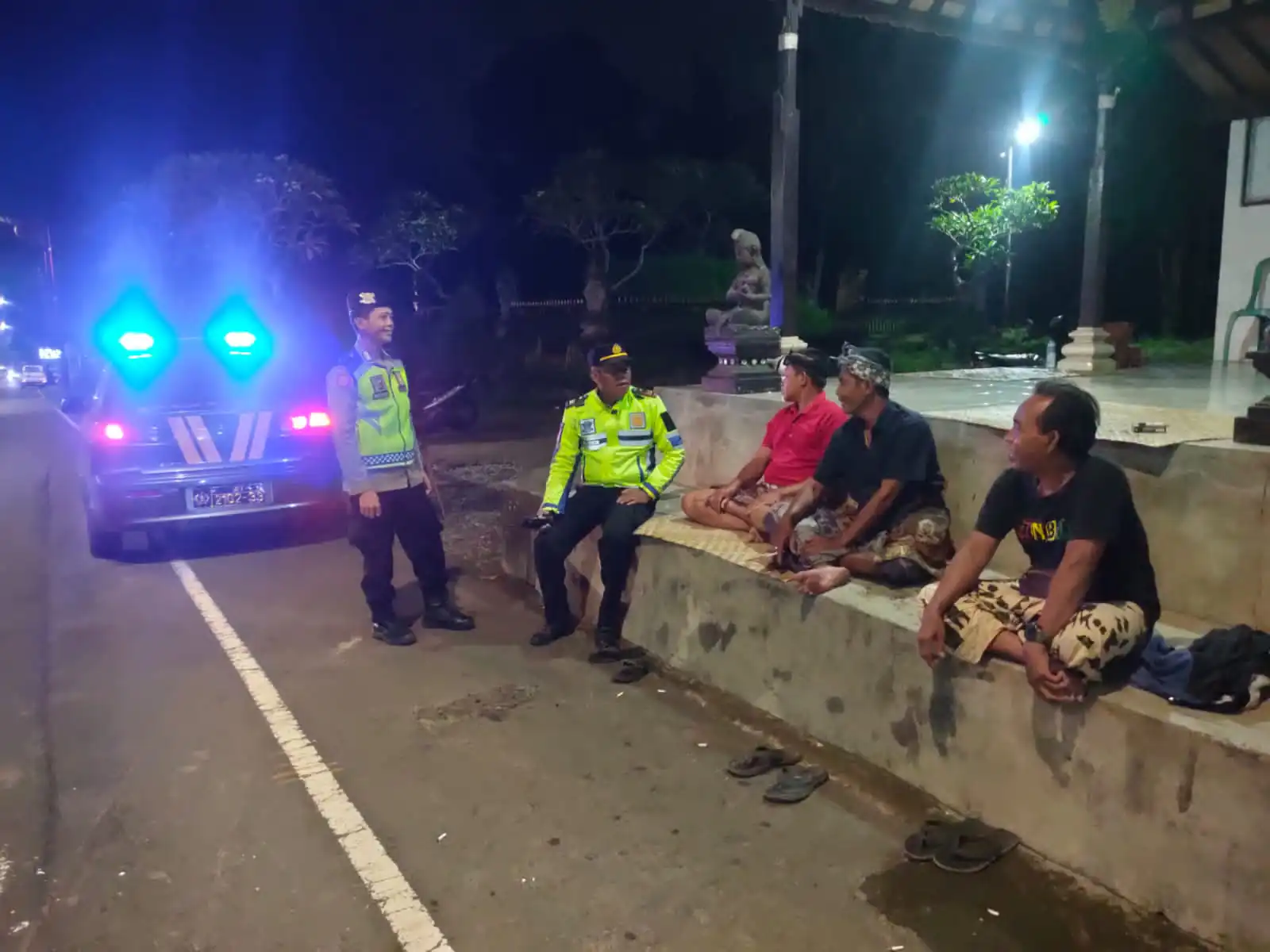 Menjaga Situasi Tetap Kondusif, Polsek Bangli Tingkatkan Kegiatan Blue Light Patrol