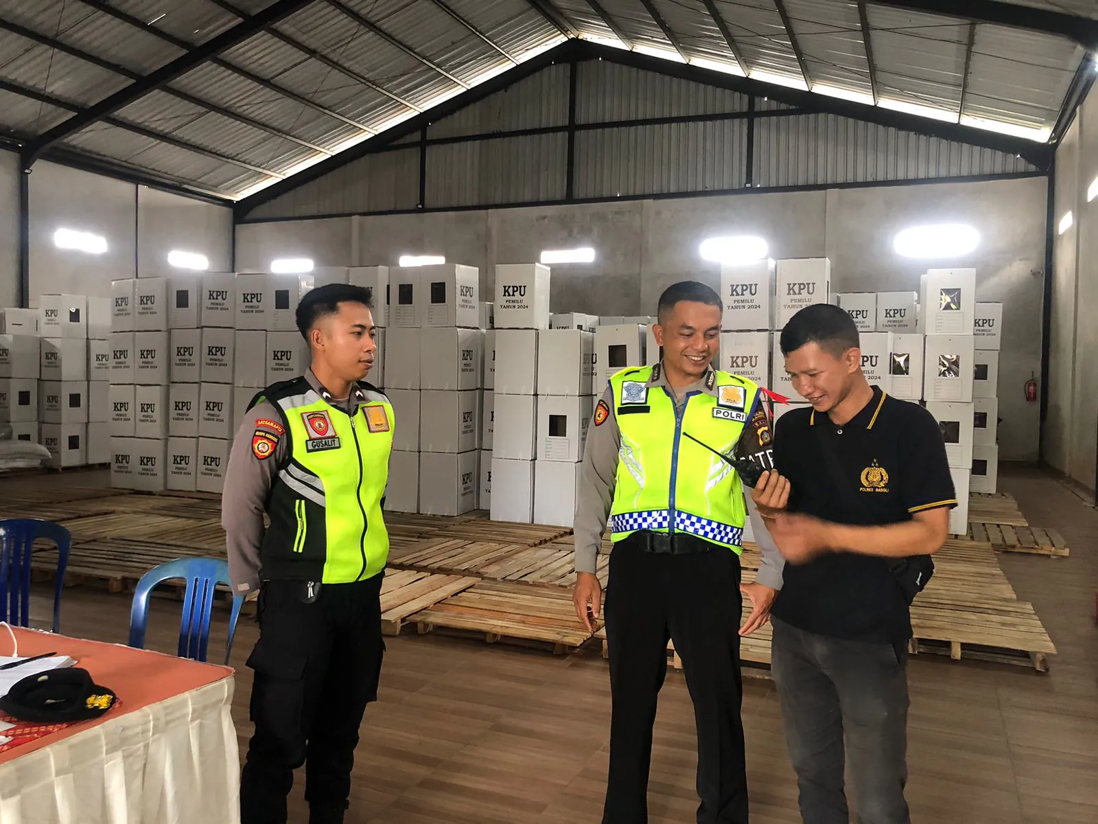 Subsatgas TIK Cek Sarana Komunikasi, Pastikan HT Siap Pakai
