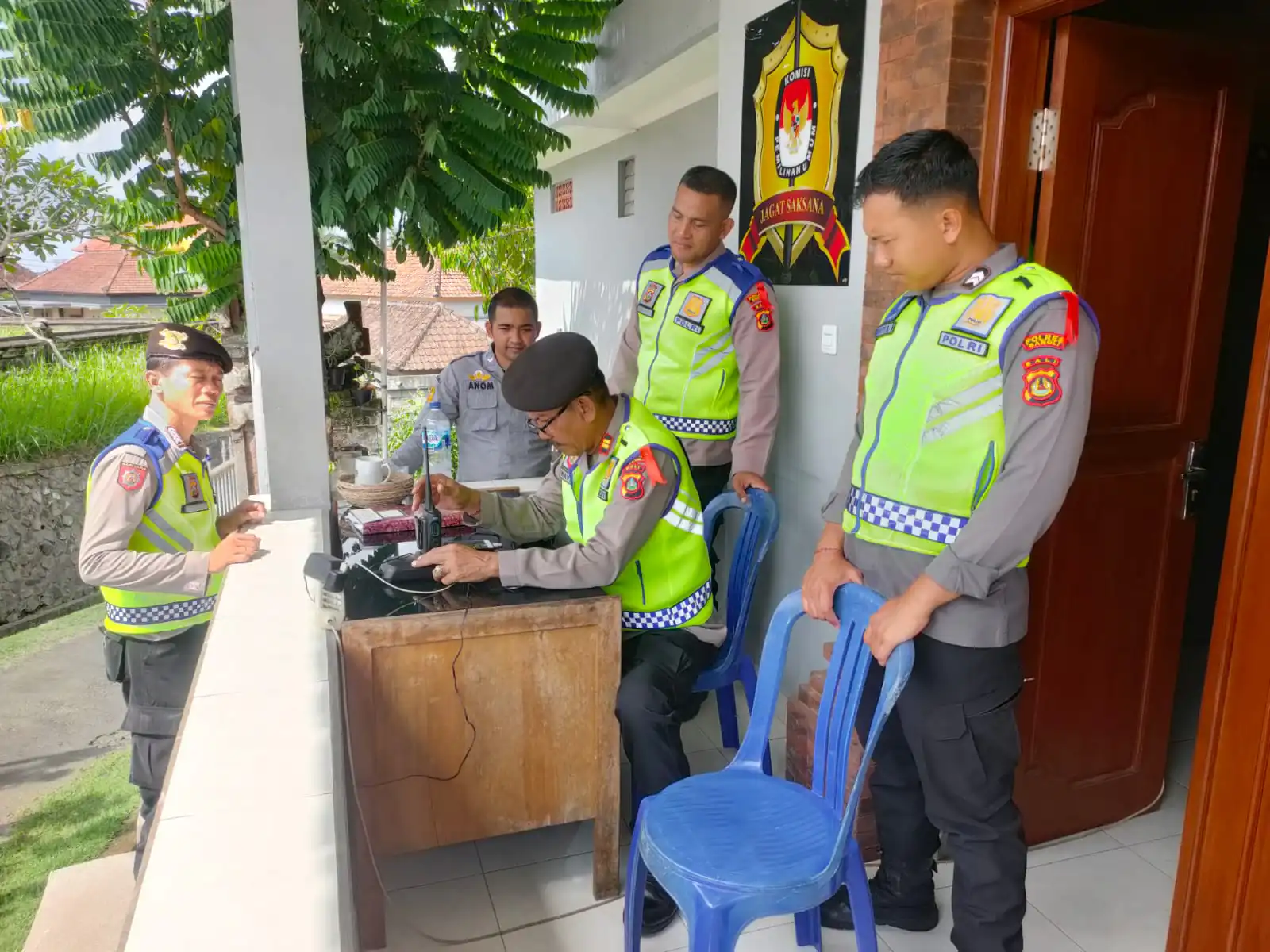 Tingkatkan KRYD, Kanit Samapta Polsek Bangli pimpin Anggota Sambangi Kantor Dan Gudqng Logistik KPUD Bangli