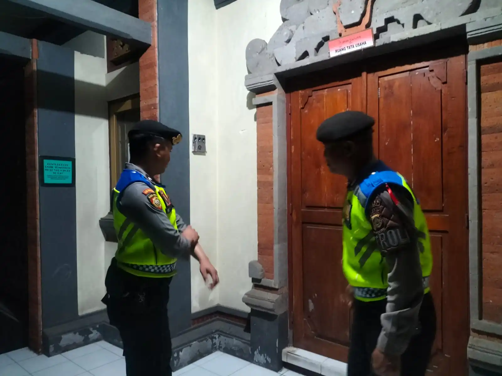 Wujudkan Situasi yang Aman Dimalam Hari, Samapta Polres Bangli Laksanakan Patroli blue light berseragam.