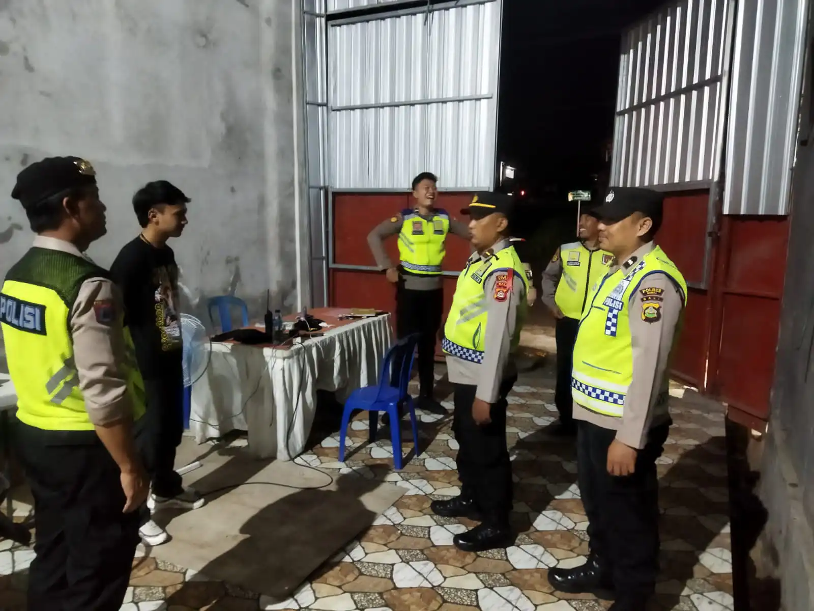 Cegah Terjadinya Gangguan Kamtibmas, Polsek Bangli Tingkatkan Kegiatan Blue Light Patrol