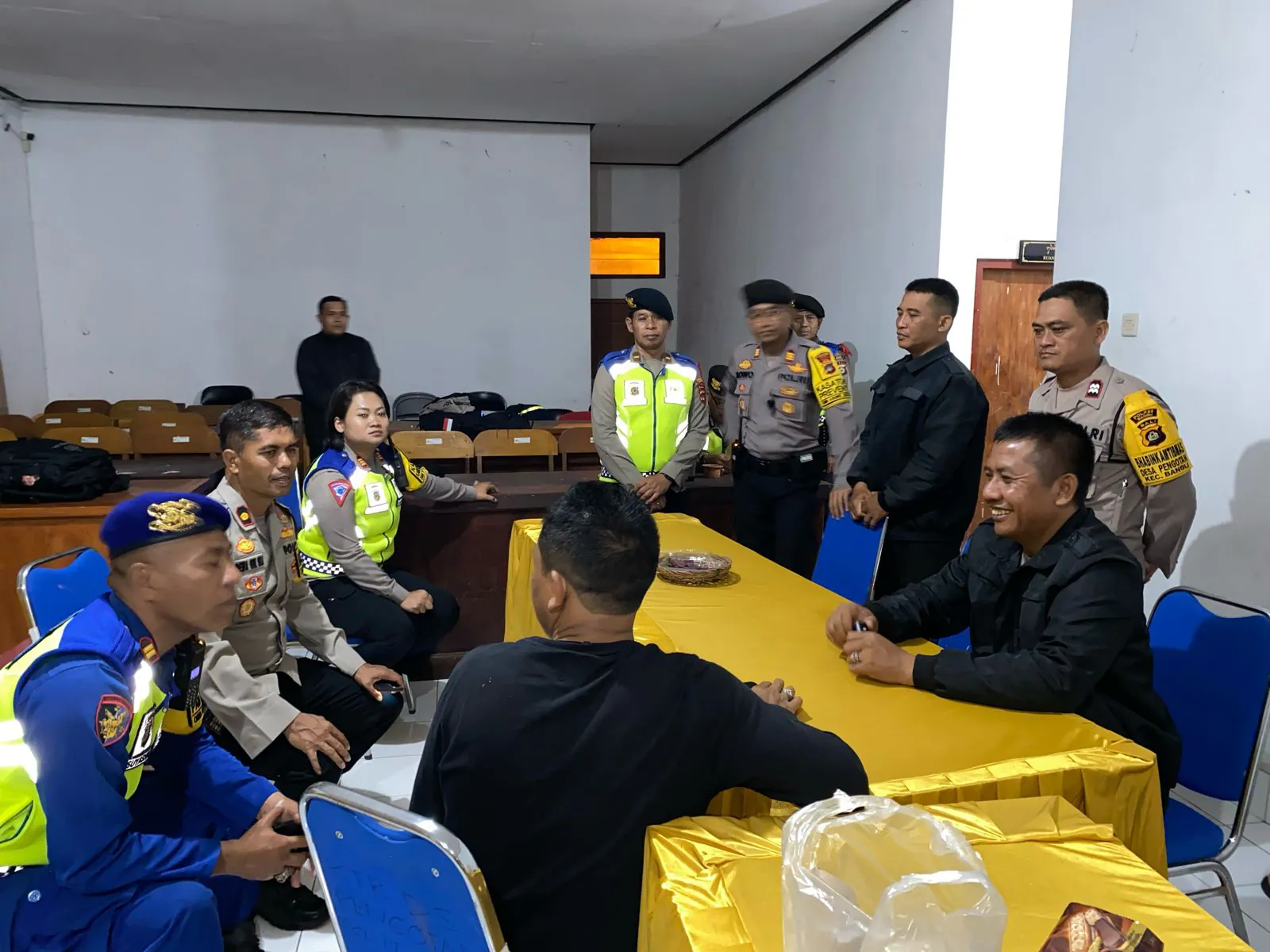 Ciptakan Situasi Tetap Kondusif menjelang Pemilu 2024 Personil Sat Samapta Polres Bangli Tingkatkan penggelaran Blue Light 