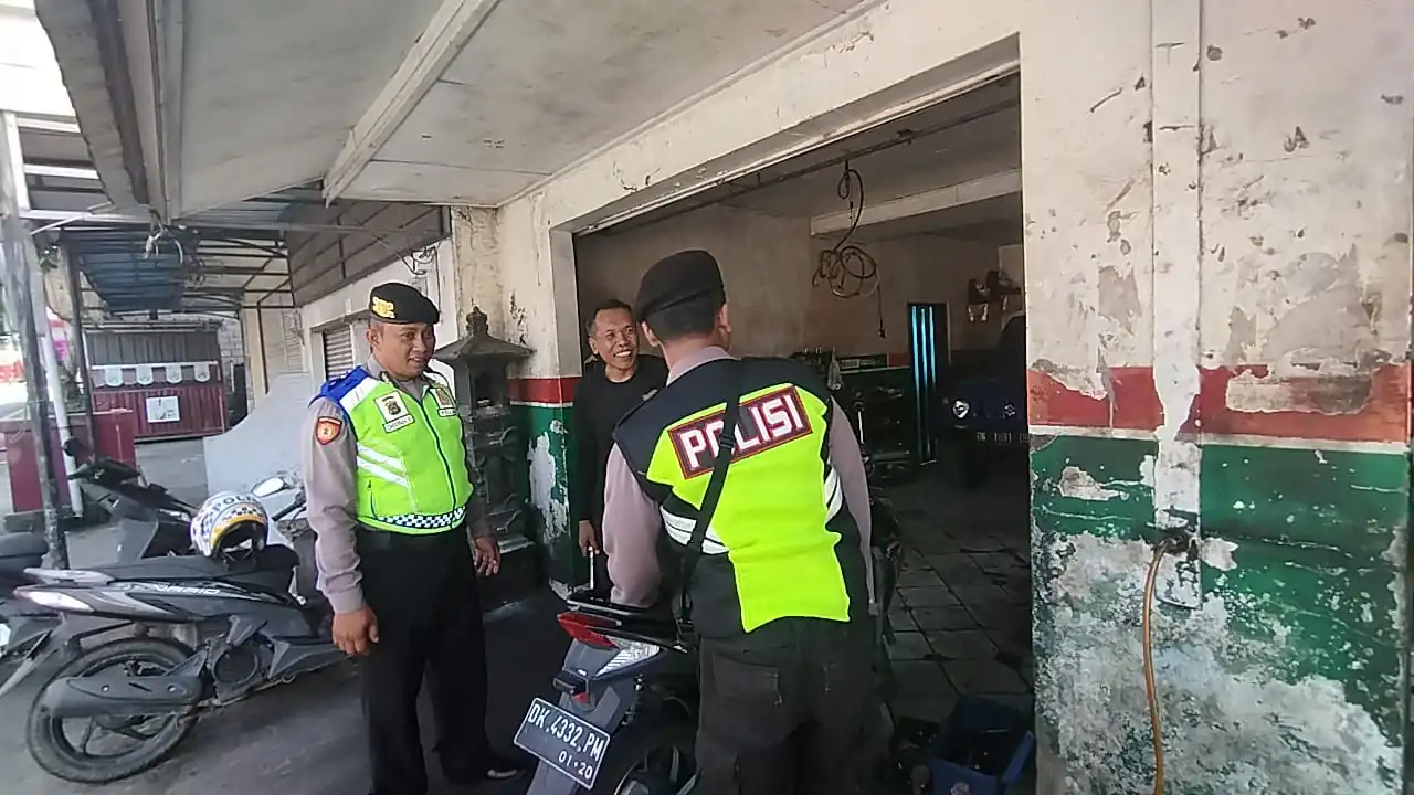 Jaga Situasi tetap Kondusif Saat Rekapitulasi Suara Pemilu 2024 Patroli Printis Presisi dan Patroli Presisi Kota Sat Samapta Polres Bangli 
