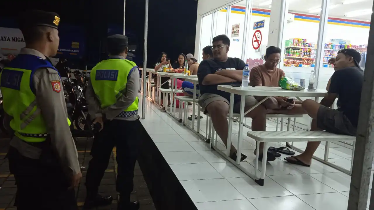 Cegah Gangguan Kamtibmas, Polsek Bangli Tingkatkan Kegiatan Blue Light Patrol