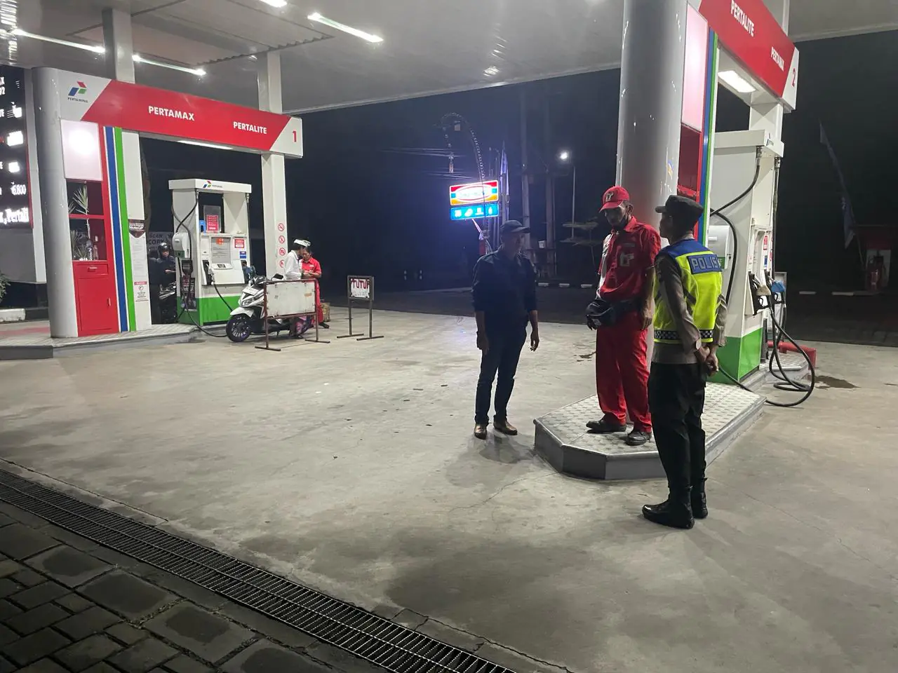 Cegah Terjadinya Gangguan Kamtibmas, Polsek Bangli Tingkatkan Kegiatan Blue Light Patrol