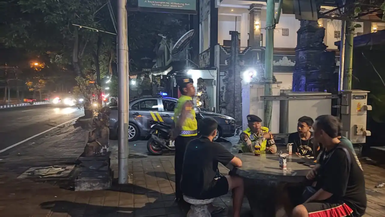 Gencar Lakukan Patroli, Blue Light Patrol Sat Samapta Susuri Jalur Utama