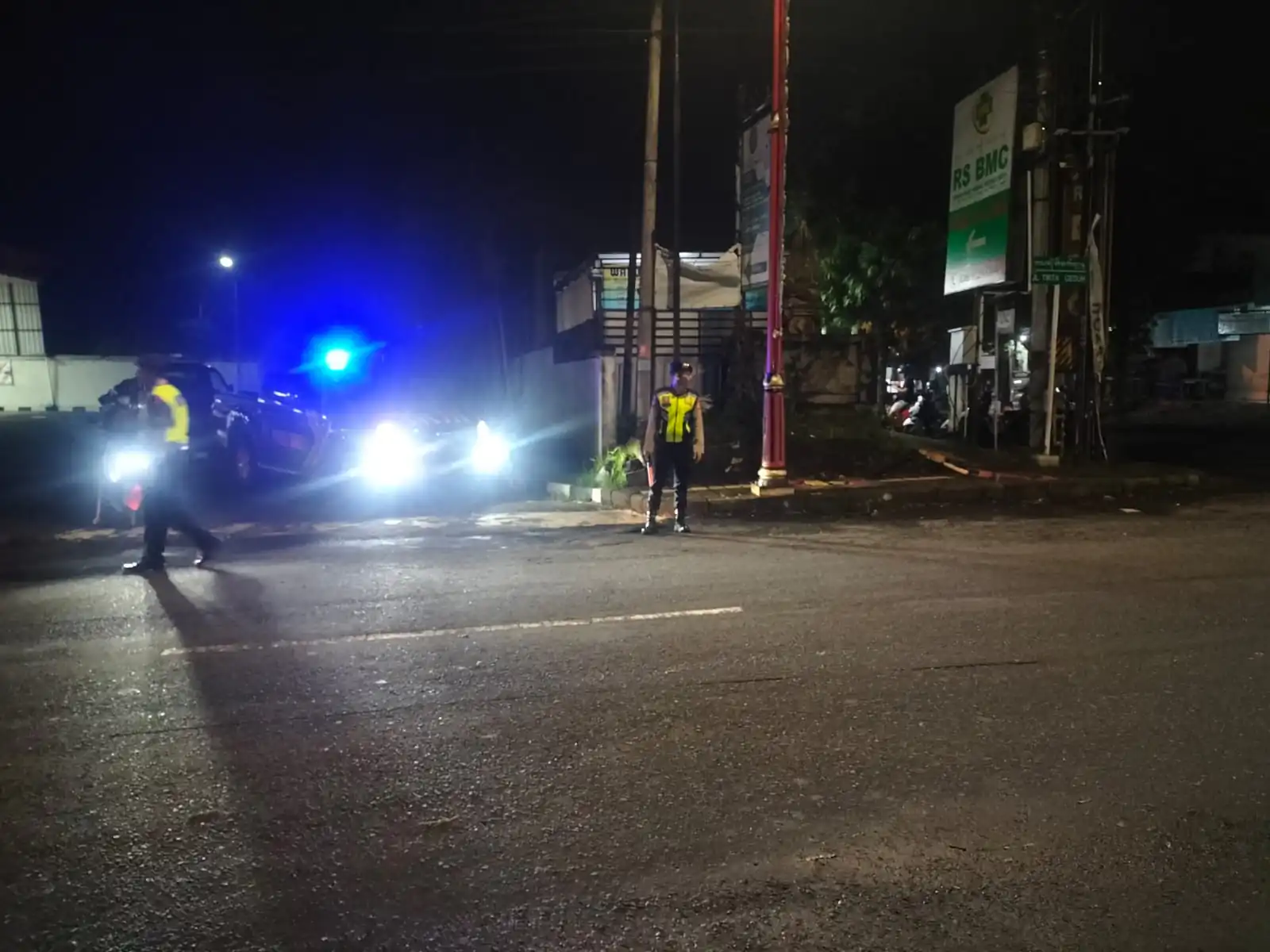 Jaga Situasi Tetap Kondusif Personil Sat Samapta Polres Bangli Tingkatkan penggelaran Blue Light di malam hari