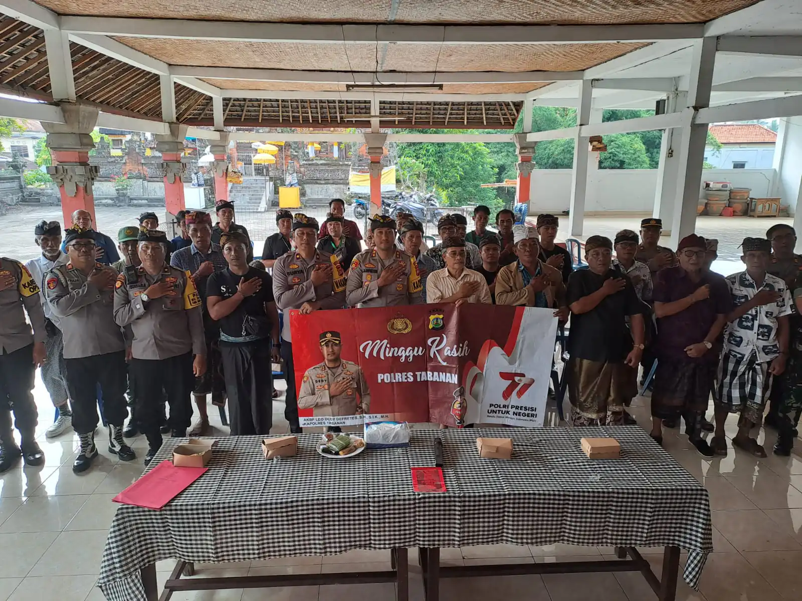Minggu Kasih, Kapolres Tabanan di Wantilan Desa Adat Meliling