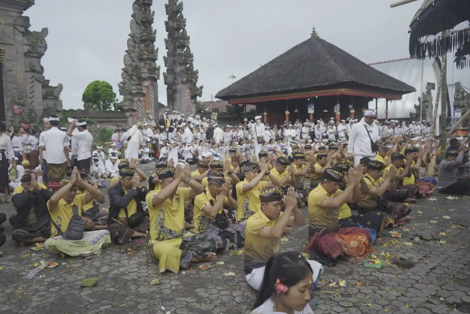 Polres Bangli Bakti Sosial di Pura Ulun Danu Batur Kintamani, Bangli.