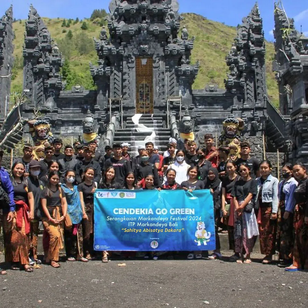 Wujudkan GO Green, Mahasiwa ITP Markandeya Bali Bangli tanam pohon di kawasan Gunung Batur, Kintamani