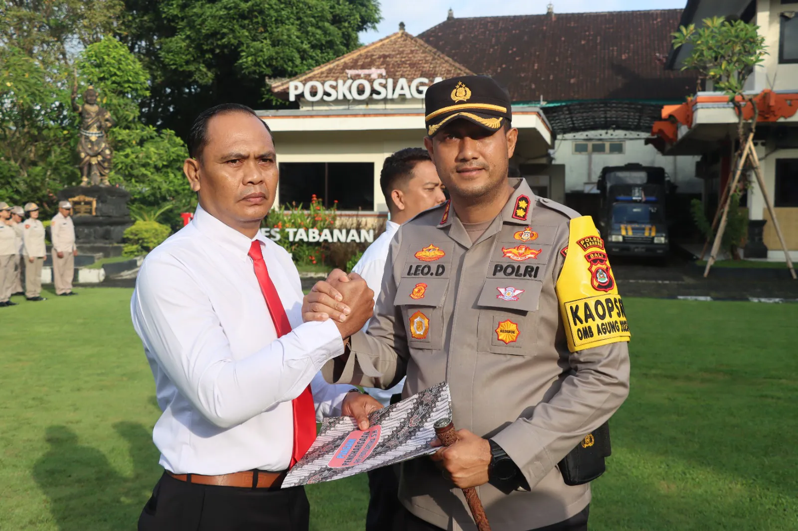 Apel Jam Pimpinan, Kapolres Tabanan Berikan Penghargaan Personil, Dirangkai Apel Kesiapan Ops OMB, Inilah Arahannya