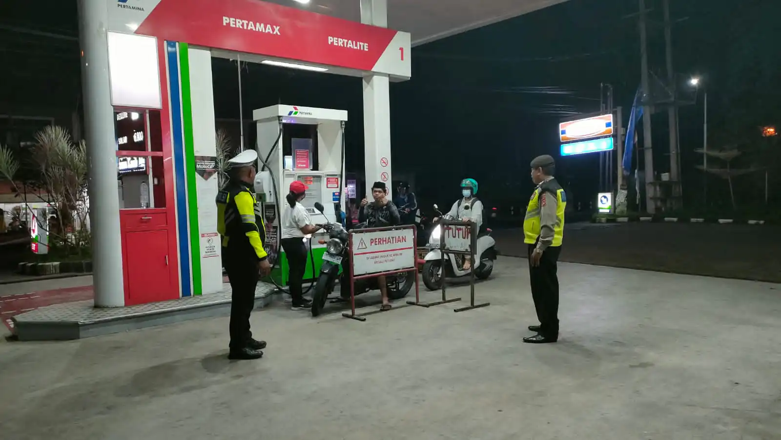 Cegah Terjadinya Gangguan Kamtibmas, Polsek Bangli Tingkatkan Kegiatan Blue Light Patrol