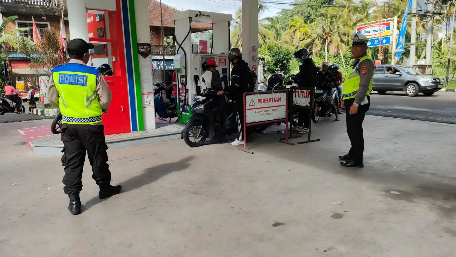 Cek Ketersediaan BBM, Pawas Bersama Anggota Sambangi Obvit SPBU