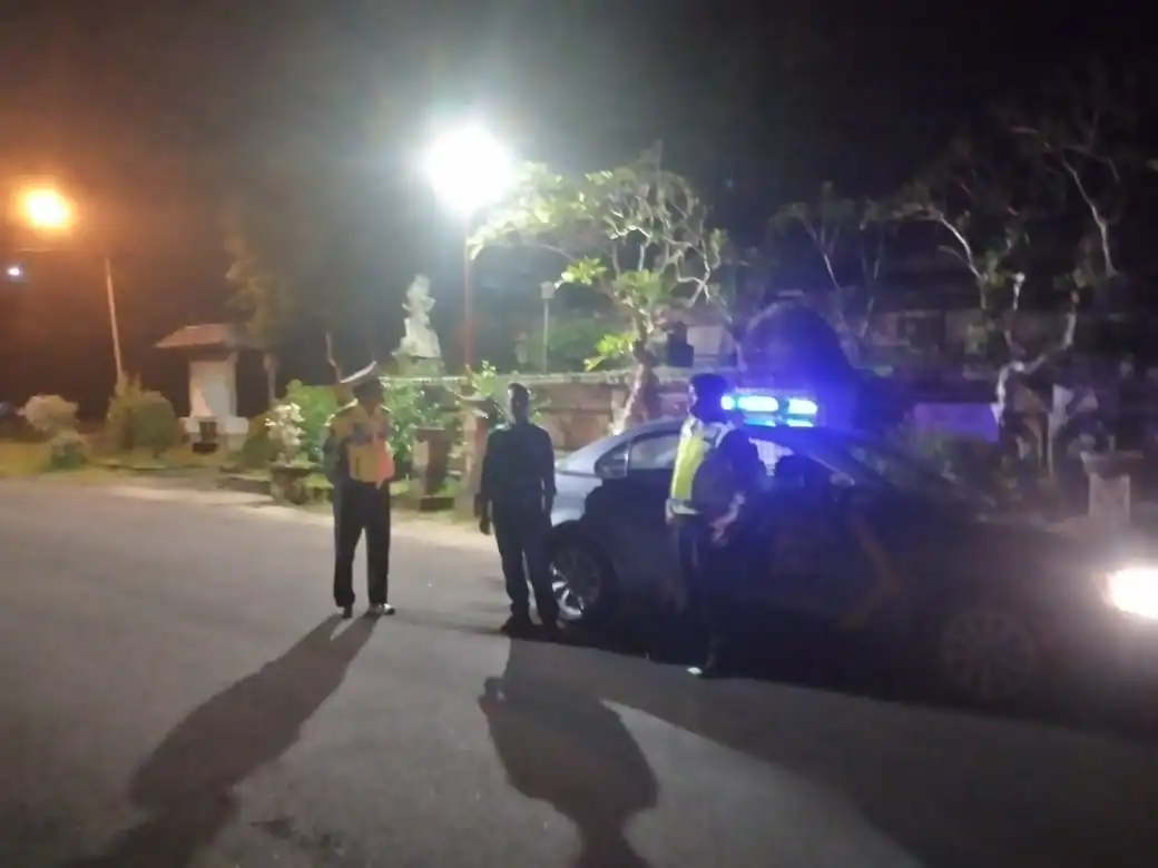 Jaga Situasi Tetap Kondusif, Polsek Bangli Tingkatkan Kegiatan Blue Light Patrol