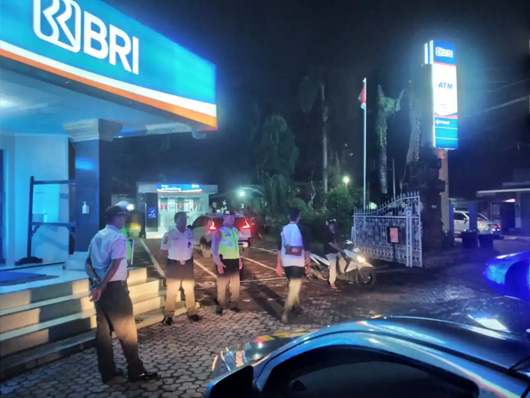 Jaga Situasi Tetap Kondusif, Polsek Bangli Tingkatkan Kegiatan Blue Light Patrol Seputaran Kota