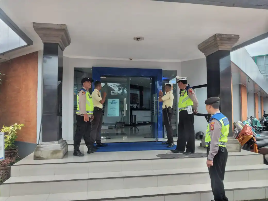Tingkatkan KRYD, Pawas Bersama Anggota Sambangi Obvit Perbankan