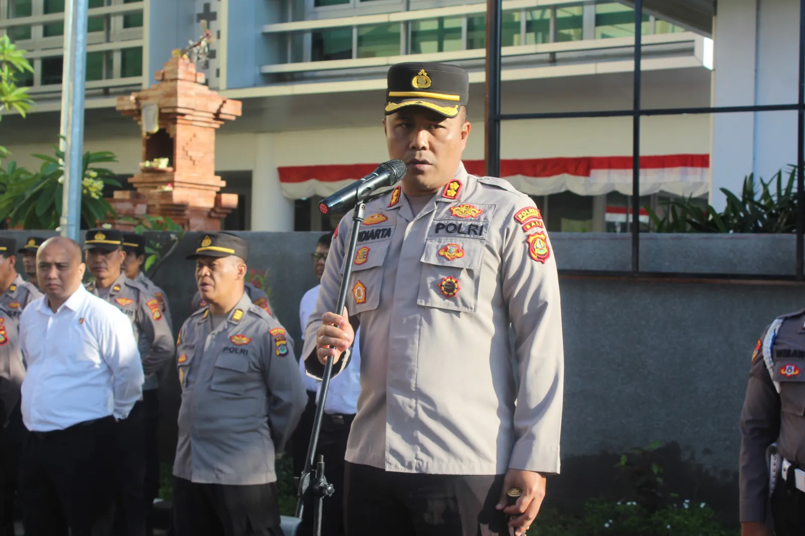Apel Jam Pimpinan, Kapolres Bandara Ngurah Rai Ingatkan Beberapa Hal kepada Anggotanya