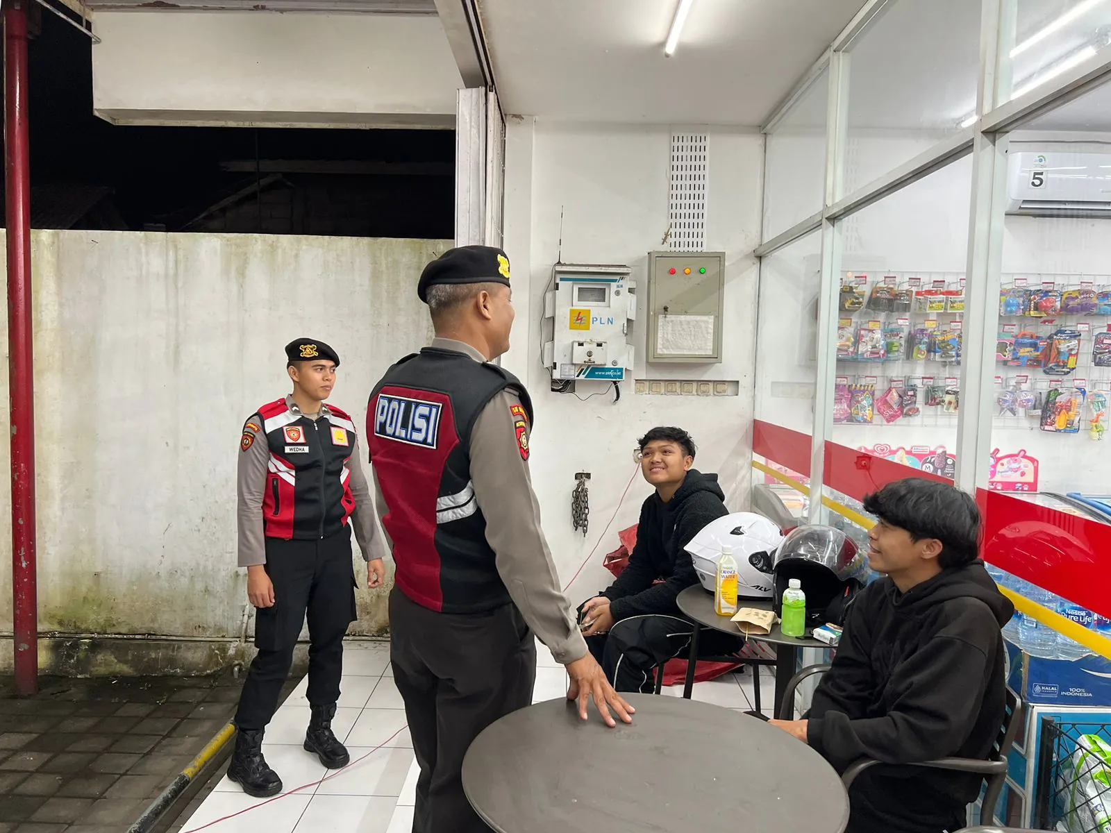 Ciptakan Situasi Tetap Kondusif menjelang Pemilukada 2024 Personil Sat Samapta Polres Bangli Tingkatkan penggelaran Blue Light dI malam hari