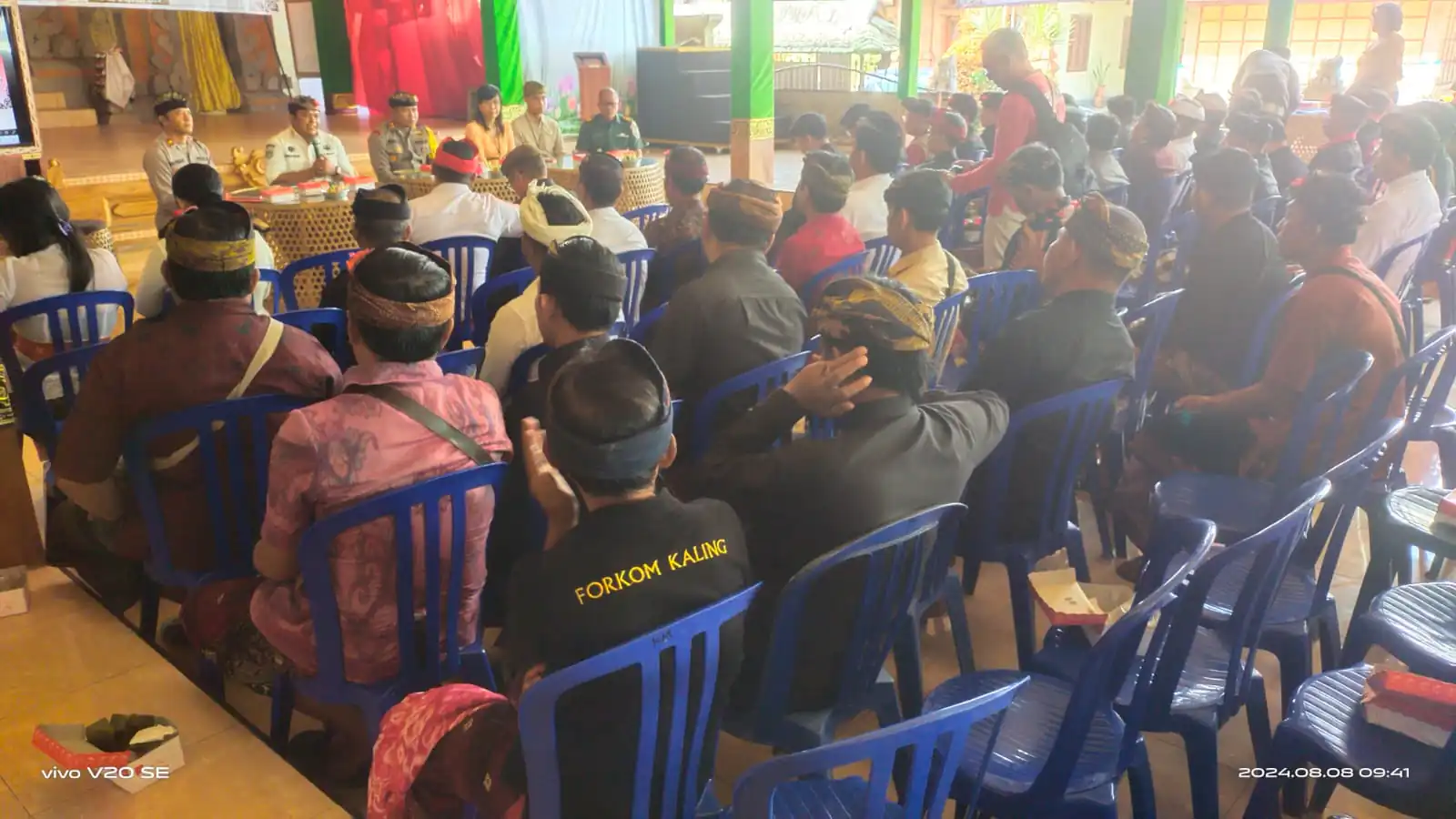 Gelar Jumat Curhat, Kapolres Bangli di Desa Penglipuran Bangli.